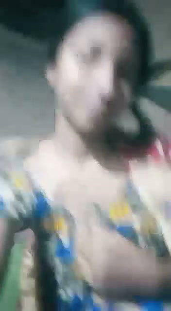 boudi showing her sexy pussy