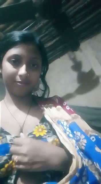 boudi showing her sexy pussy