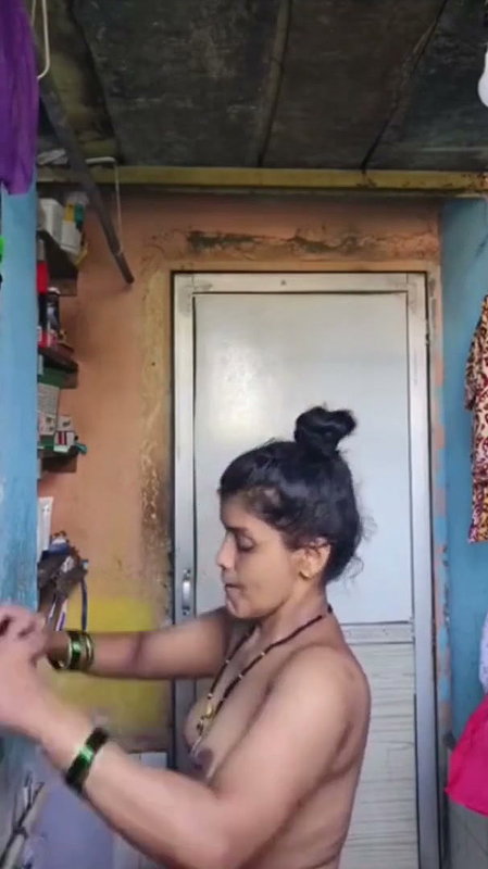 Aunty taking bath