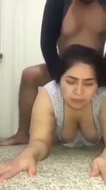 chubby bahbhi ki chudai doggy style