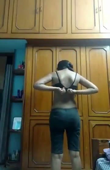 desi ladki ne bra kholke chut ragdi
