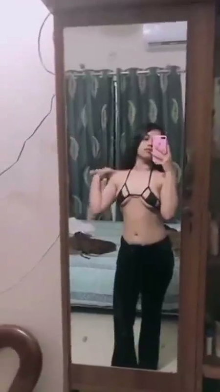 insta girl nude show