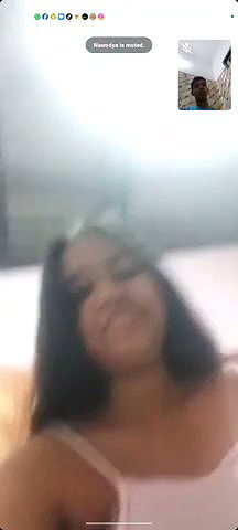 Sexy hot girl showing het boobs in vc