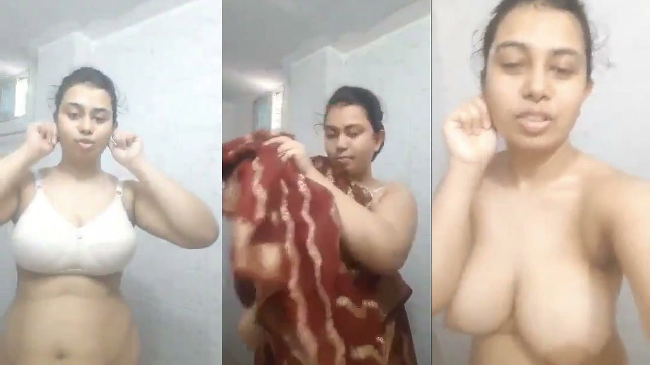 Hot  sexy girl show her nude in bathroom and ask sorry to bf