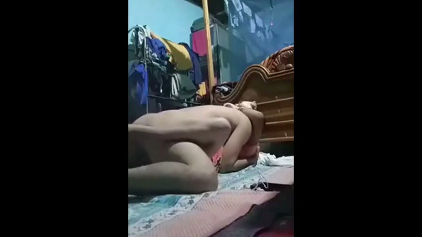 Bhabhi fucking with devar on the bed