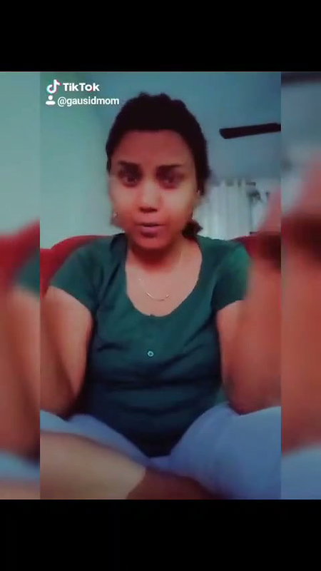 Bhabhi Blowjob on bf dick