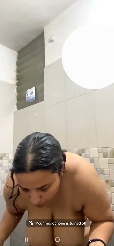 Huge boobs sucking by herself