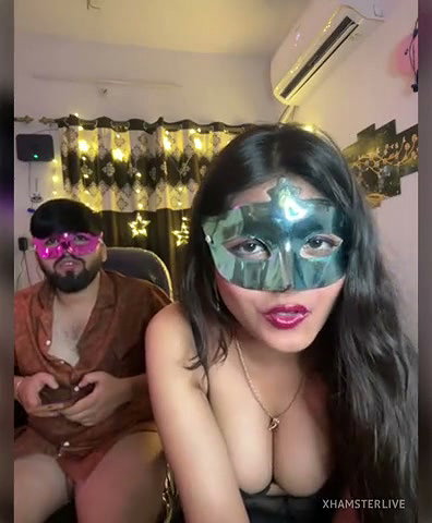 Indian Stripchat Couple Blowjob Show