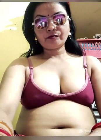 Stripchat Indian Kashish Love Full Face Boobs Massage