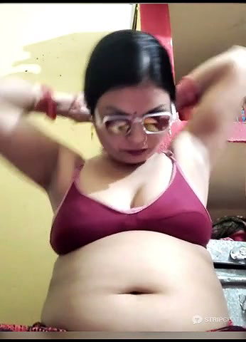 Stripchat Indian Kashish Love Full Face Boobs Massage