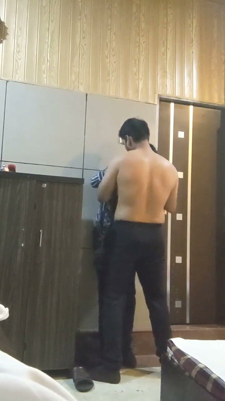 Desi babe got facefucked by bf