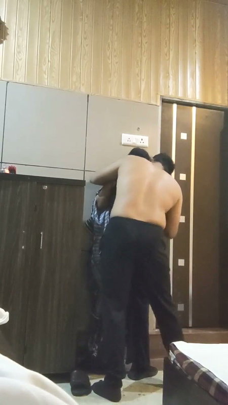 Desi couple standing fuck