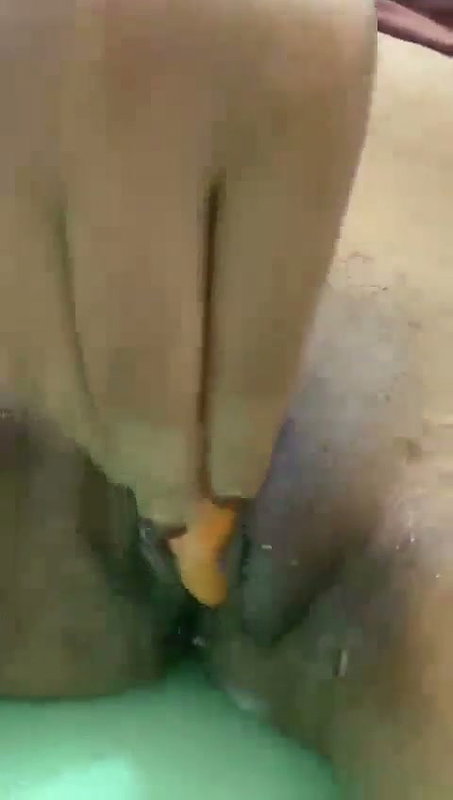 Desi shaved pussy fingering with carrot