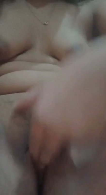 South indian babe fingering