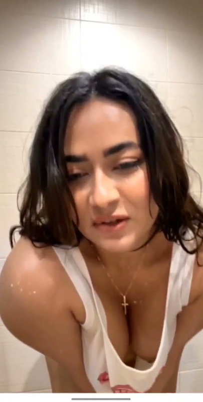 insta model   40 2  41