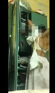 Sexy aunty wearing saree
