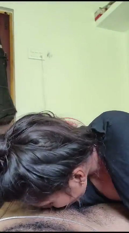 Indian Girl Sucking Boyfriend Dick