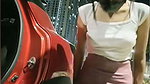 Sexy Mumbai girl show her boobs beside the main road