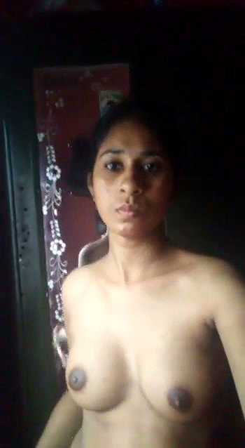 Hot Village girl show her nude figure