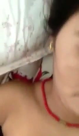 Hot beautiful bhabhi sucking dick