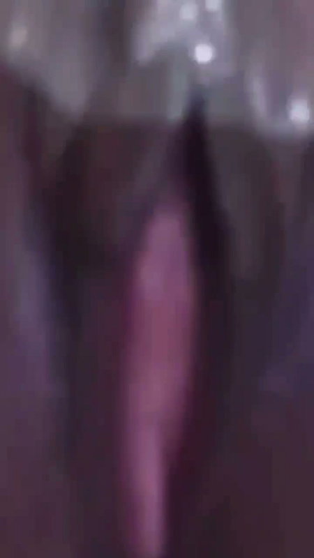 Muslim aunty showing her pussy
