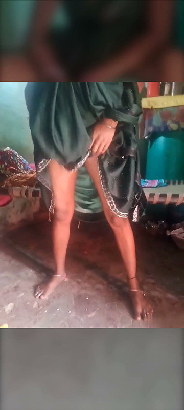 bhabhi showing pussy