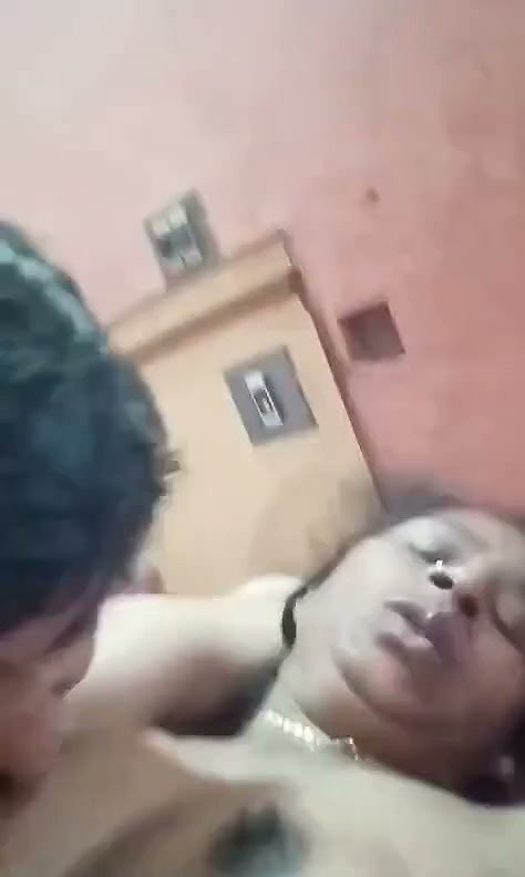 Desi housewife s pussy licked and fucked rough by husband