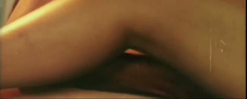 Mallu yesteryear actress Reshma boobs show and fucking scene compress