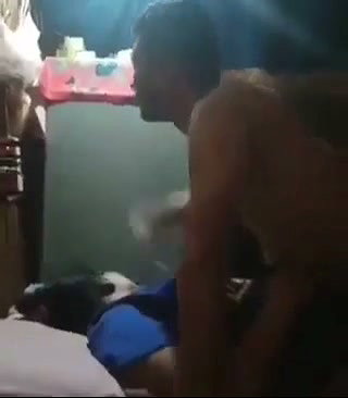 Desi village aunty fucking muscular neighbour guy video