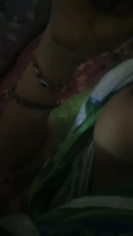 Aunty showing her boobs