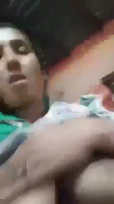 Village bhabhi show her nude figure