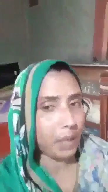 Village bhabhi show her nude figure