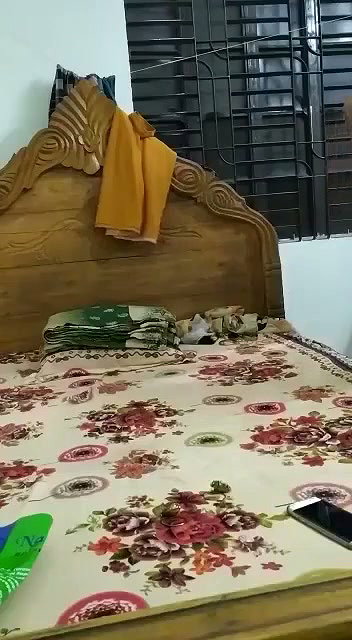 Girlfriend  boyfriend fuck on the bed