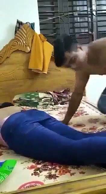 Girlfriend  boyfriend fuck on the bed