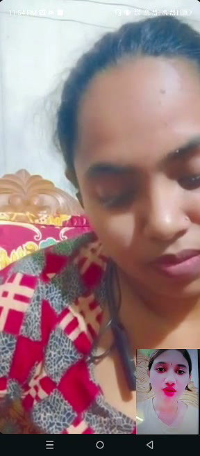 Desi Horny Bhabhi Fingering