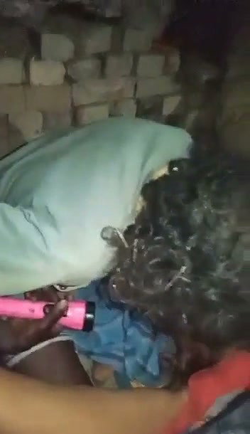 Old berger licking pussy of aunty for money