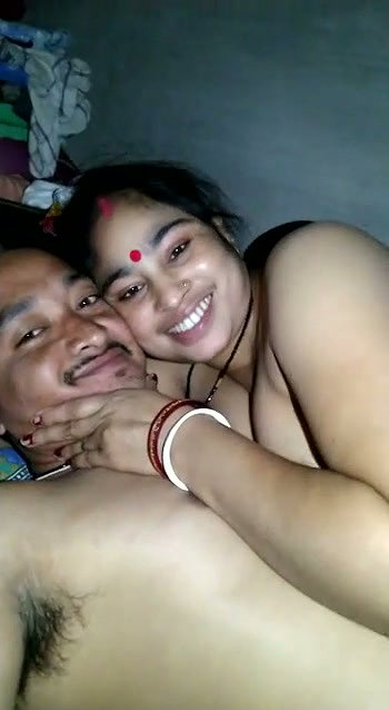 Bhabhi enjoying with husband