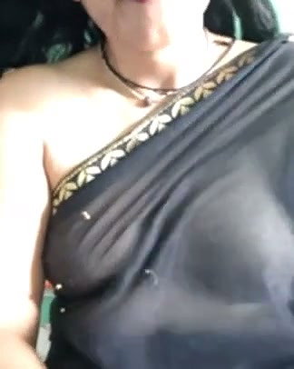 Mature aunty showing her boobs  taking on live
