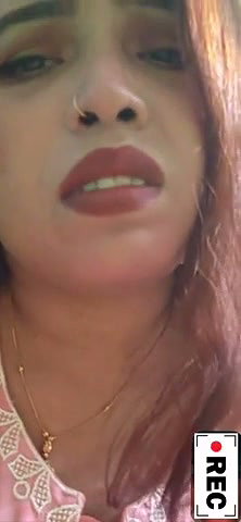 Sexy hot aunty undress  show her pussy