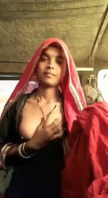 Village aunty show her boobs