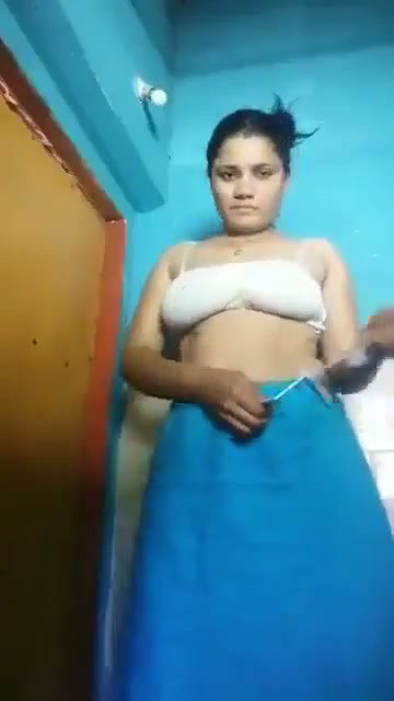 Girl undress and show her sexy body