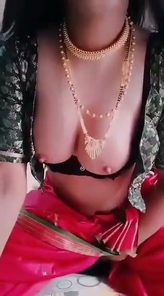 Hot shemale show her boobs and dick