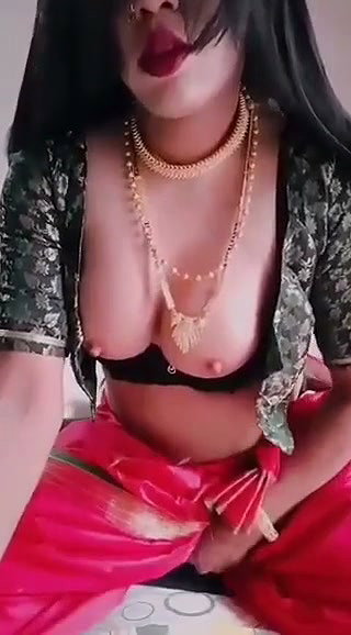 Hot shemale show her boobs and dick