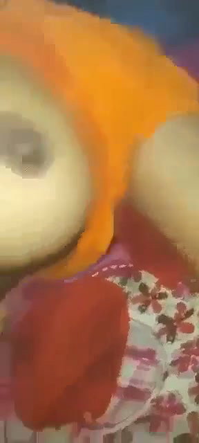 Aunty show her boobs  press