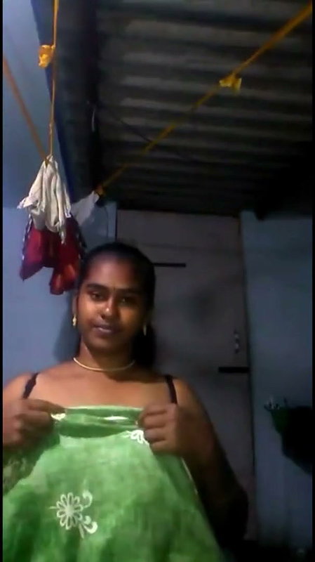 Tamil Aunty pressing and rubing her boobs