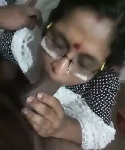 Mature aunty Blowjob her husband