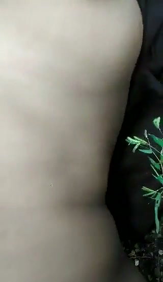 Boyfriend fingering her gf