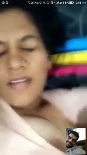 Girl showing her boobs on vc