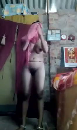 Village newly married bhabhi show her beautiful body