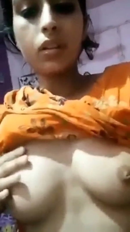 Sexy hot girl show her wet pussy